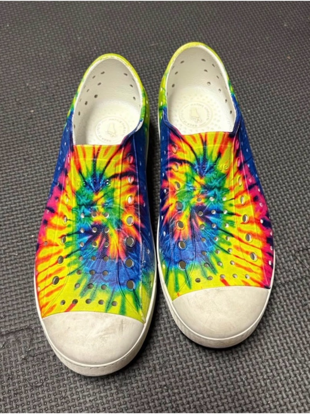 Native Jefferson Print - Shell White / Shell White / Neon Multi Tie Dye shoes - Picture 2 of 4